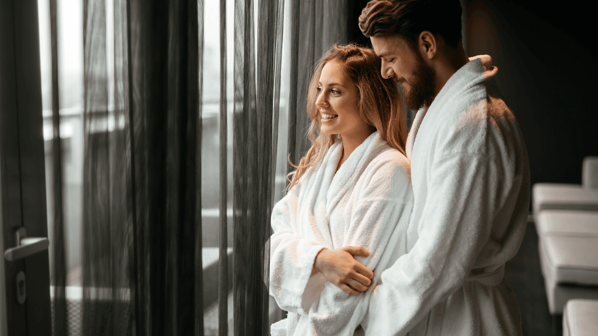 Bathrobe Materials: Terry vs Waffle vs Velour