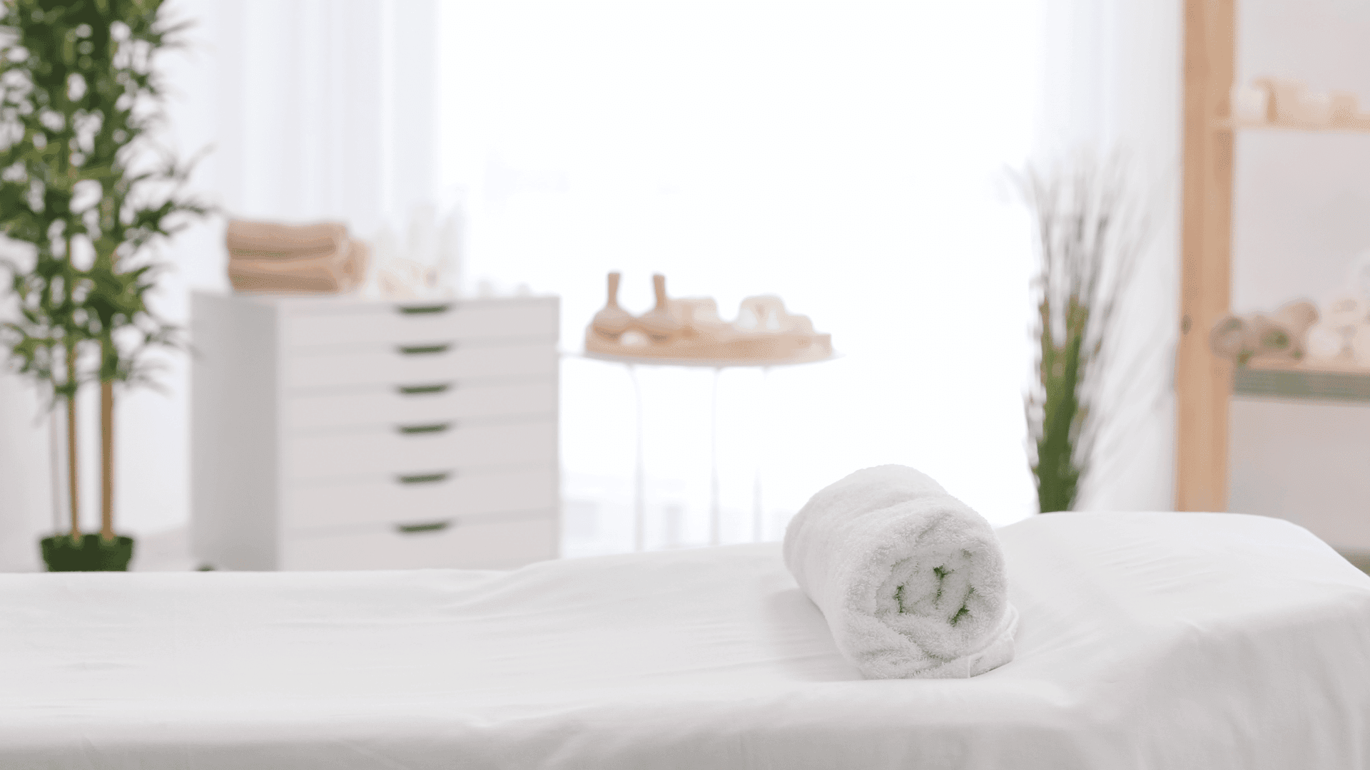 Spa Towel Standards: Size, Weight & Softness