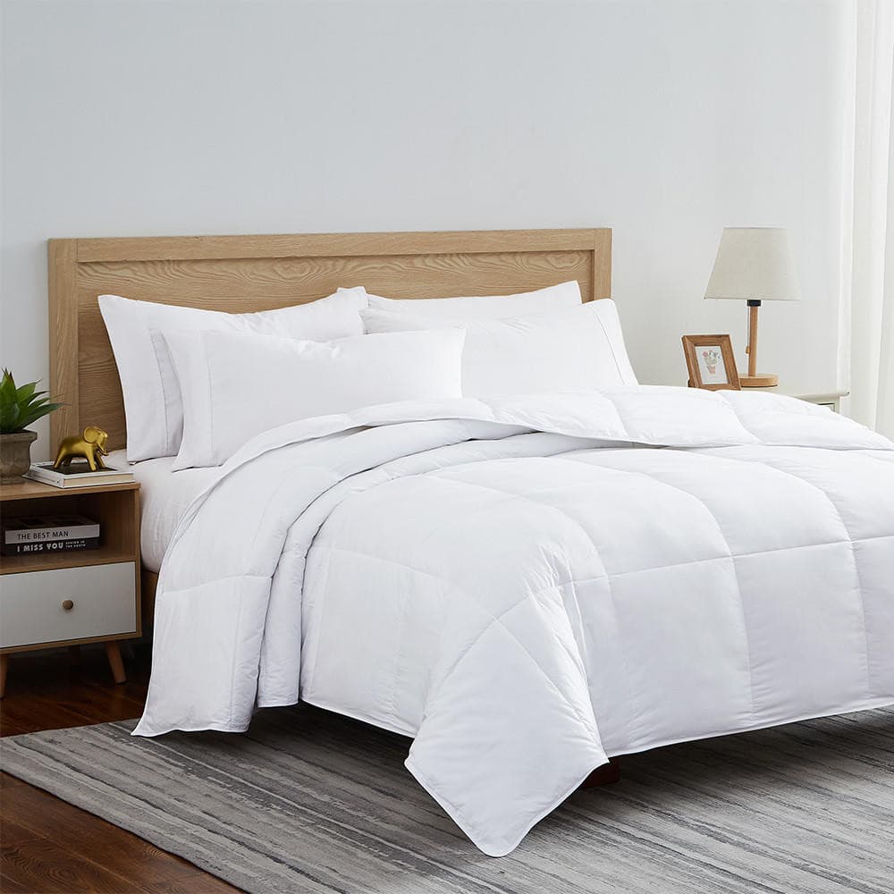 Continuous Comfort EnviroLoft® Down Alternative Duvet Insert, Medium Weight - (Case Pack Only) - Image 1