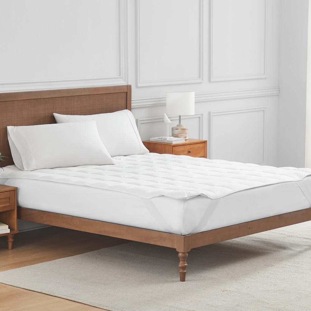 Luxury Mattress Pad - 20oz AM Fiber Wellington Spandex Skirt