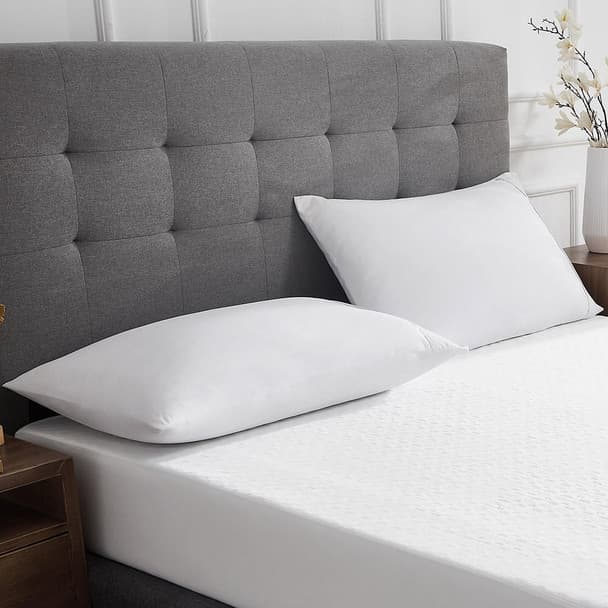 Traditional 95/5 Down & Feather Pillow - Medium Support