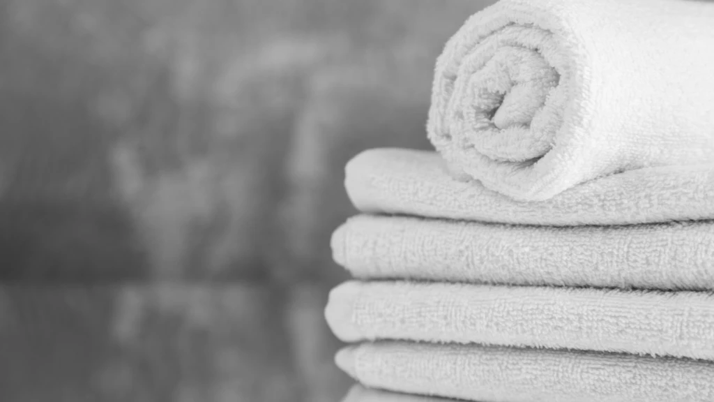 white towels Durable White Bath Towels for High Turnover Motels White Bath Towels